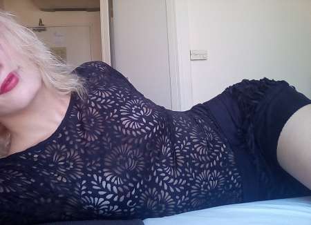 LESBIENNE HENTAI ESCORT SENLIS X amateur francais escort nime
