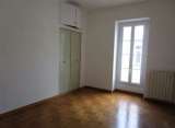 Location Appartement 4 pices 92 m, Nmes (30000)