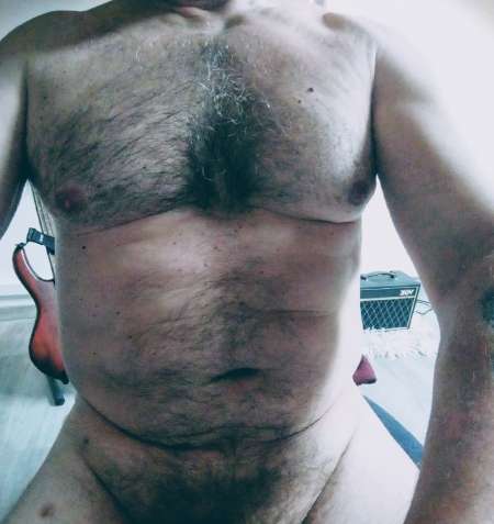 Cherche F petite et ronde ou pas