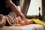 jeune masseur professionnel bas sur Agadir