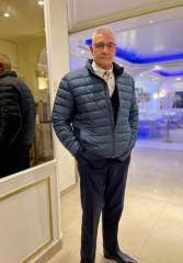 Homme avide de sensations nouvelles