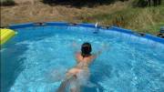 Couple nu cherche piscine chez retrait�
