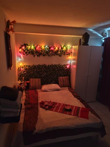 Ravissante thaï per massaggi di qualità
