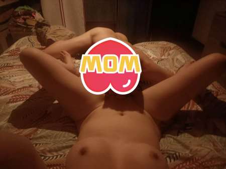 Homme coquin et curieux