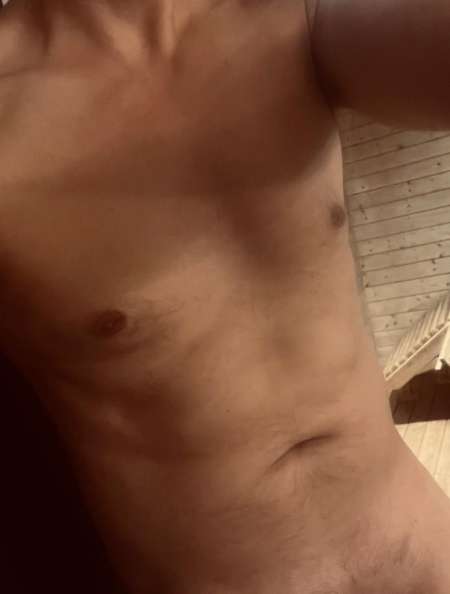 Léo pour homme bi ou gay