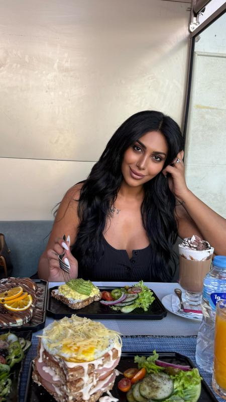 KIM TRANS OPÉRiert POUR RENCONTRE