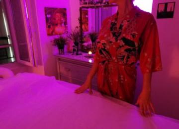 Massage naturiste professionnel et d�tente absolue