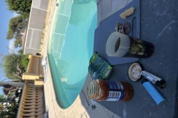 Ap�ro cunni au bord de la piscine