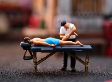 HOMME MASSE HOMME INT�GRALEMENT