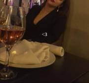 Une belle brune a craqu�