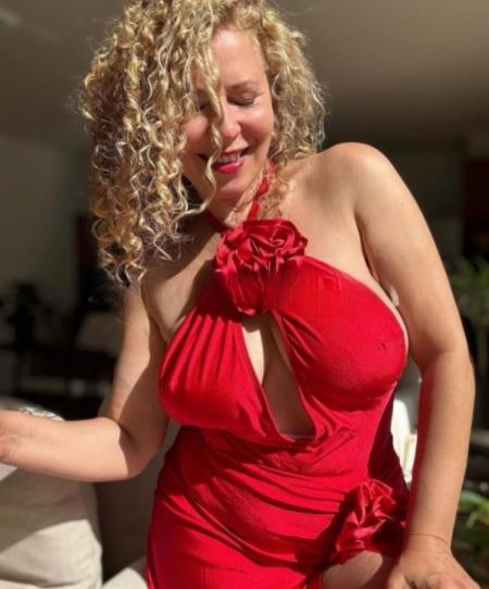Sono Sara elegante