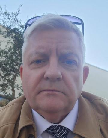 Escort Homme Elegant Mature