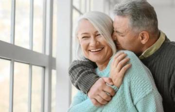 HOMME CHERCHE � DONNER PLAISIR � FEMMES D�LAISS�ES