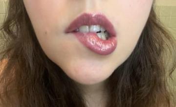 Je vend ma lingerie port� 24h+, photos coquines, sextos, vid�os