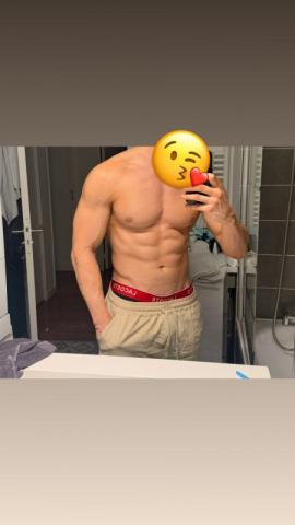 Homme muscl�, propre sur lui, pour femme