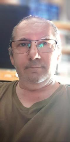 Je donne ma langue � la chatte !