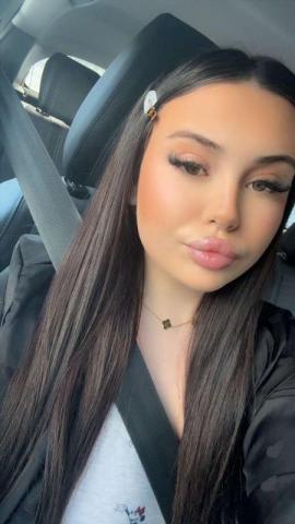 Femme qui est pr�te � tout, ne rate pas l�occasion