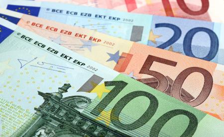 Jeune Homme Recherche Une Partenaire A Sponsoriser