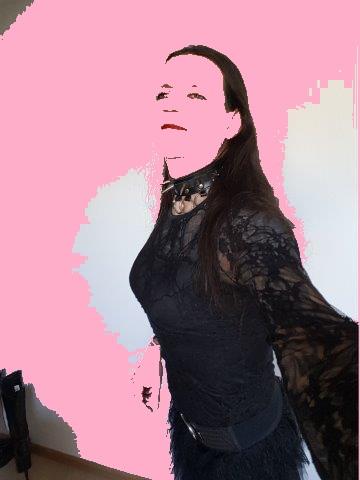 Fanny trave soumise pour Femme ou Couple