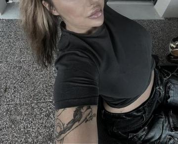 Femme �l�gante, rencontre priv� masseuse pro