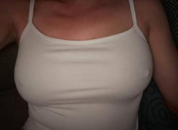 Jeune libertine cherche vrai mec tendre et coquin