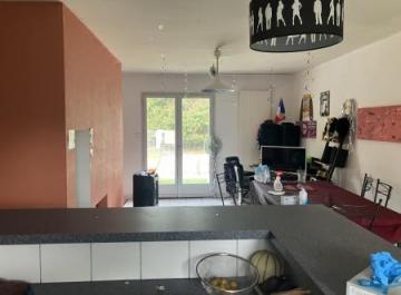 Chambre dispo dans maison avec piscine