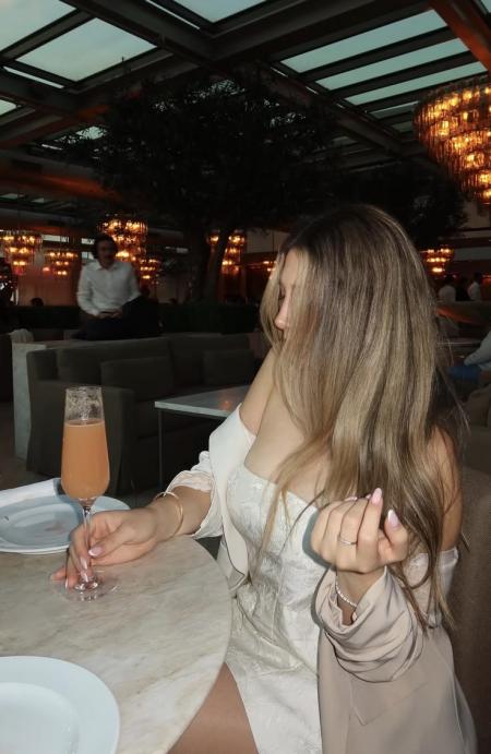 Kontakt in Vichy, 27