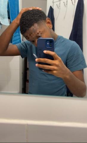 jeune homme de 22 ans