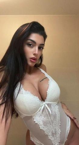 Latina disponible maintenant