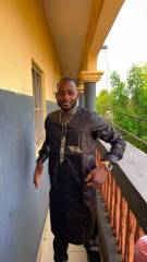 Un black s�n�galais bien menbrer