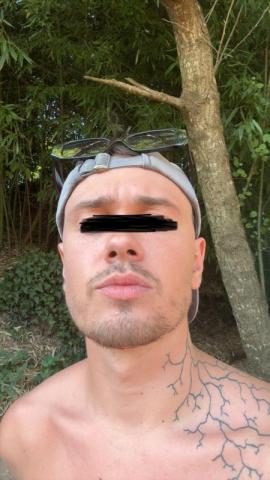 Jeune de 28ans en attente de son money slave