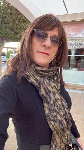 Carole belle travesti pour homme m�r �