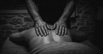 Relaxation massage sensuel