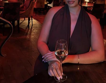 Woman in Sete, 27