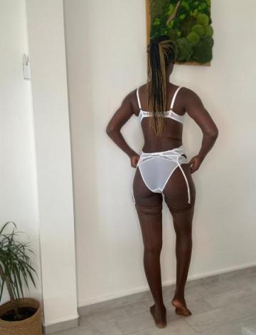 Anna disponible a Jarry