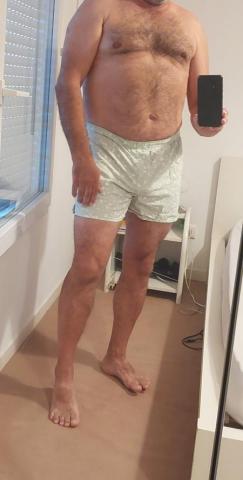 Homme mature recherche femme ou couple Bi