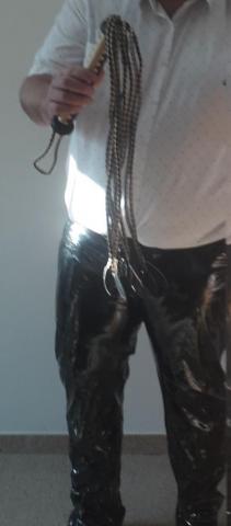 Maitre cherche soumise