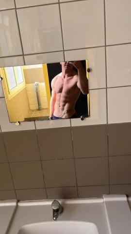 Homme cherchant F/Bi