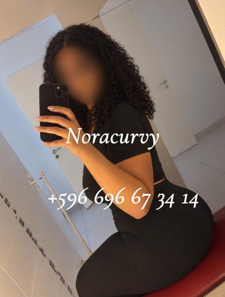 Nora Grande Maghrebrine Curvy sur Fort de France