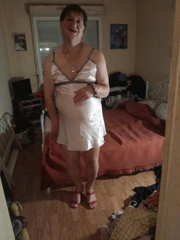 Travestis propose massage exotique