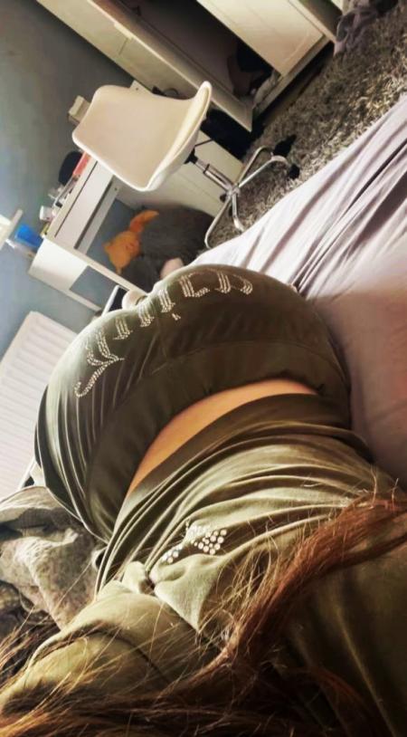 Donna a Chessy, 28